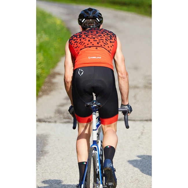 New Color Bib Short Trägerhose kurz schwarz/rot New Color Bib Short Trägerhose kurz schwarz/rot