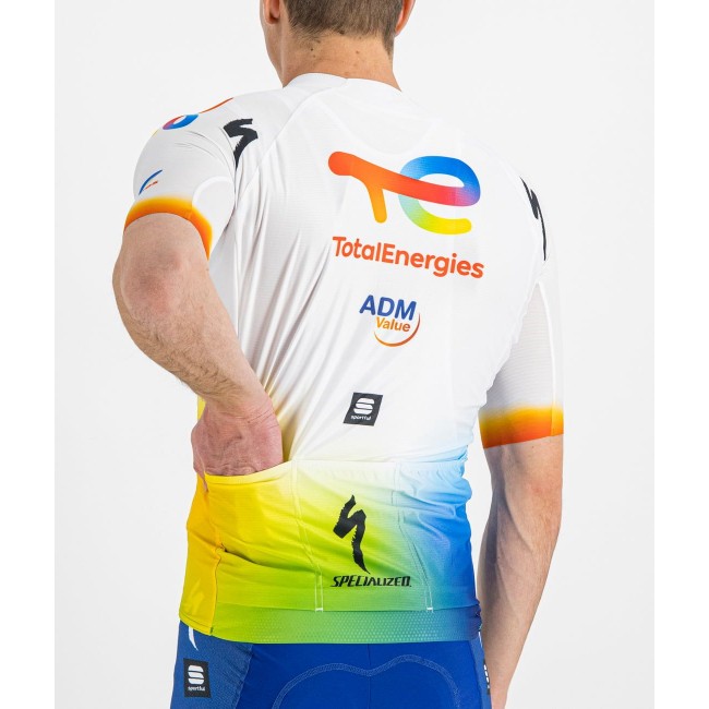 Team TotalEnergies 2022 Radtrikot kurzarm(langer Reißverschluss)-Radsport-Profi-Team Radtrikot Kaufen Team TotalEnergies 2022 Radtrikot kurzarm(langer Reißverschluss)-Radsport-Profi-Team Radtrikot Kaufen